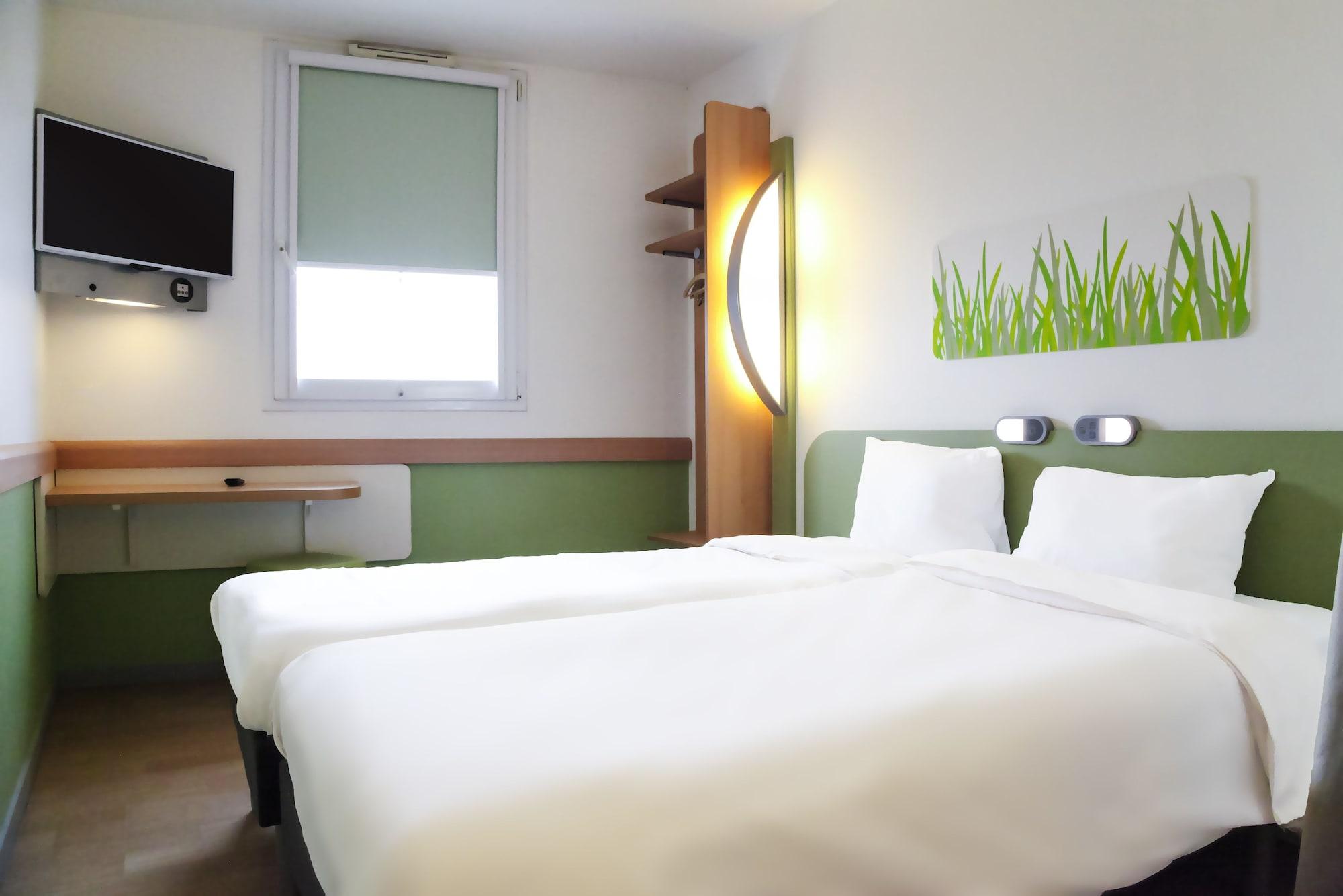 Ibis Budget Ιέρ Εξωτερικό φωτογραφία