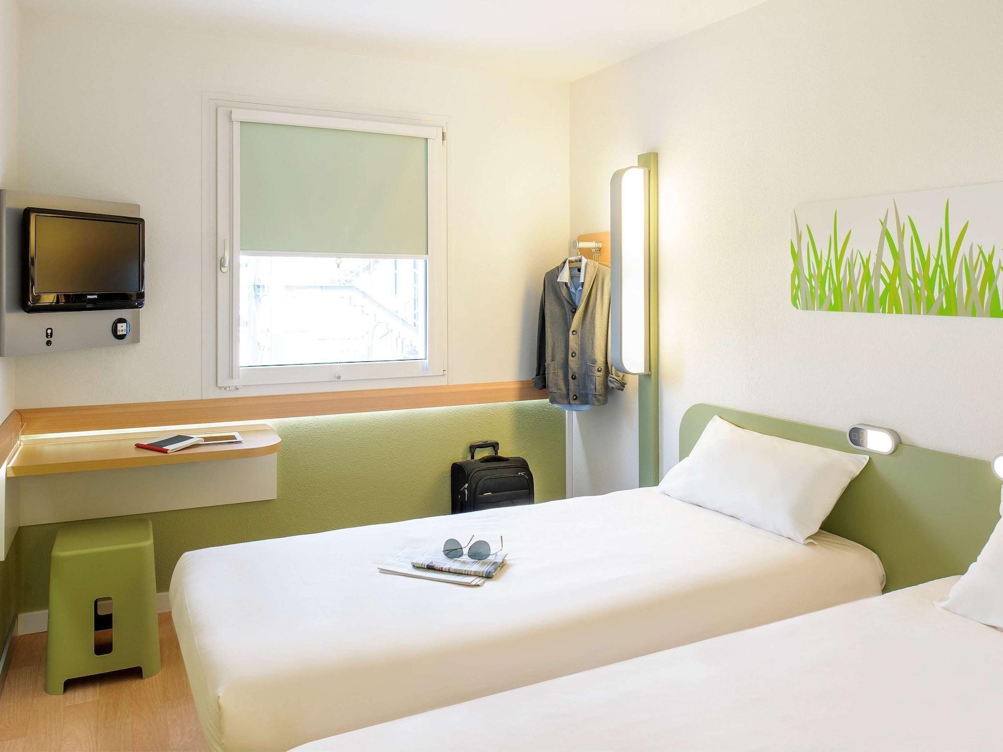 Ibis Budget Ιέρ Εξωτερικό φωτογραφία