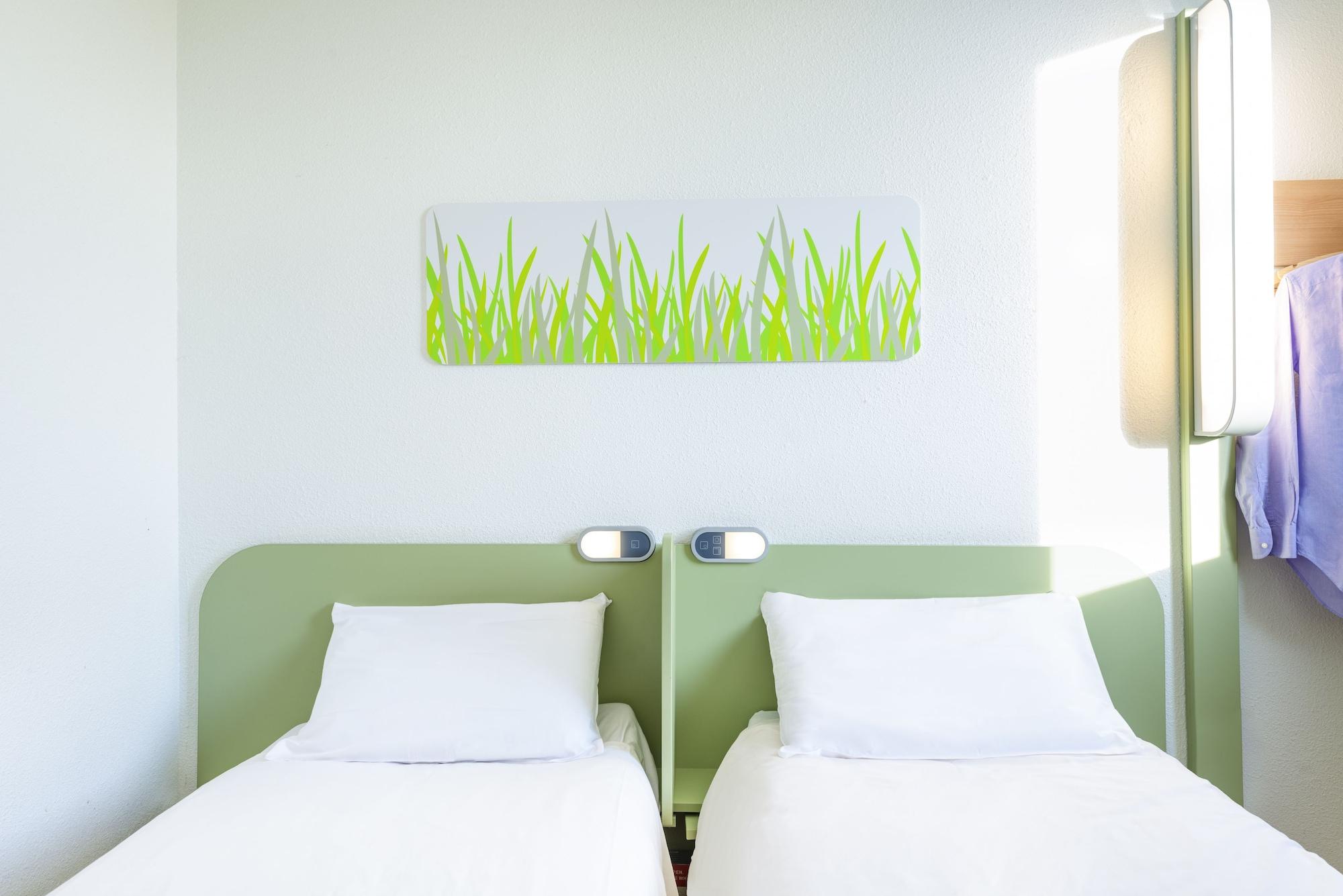Ibis Budget Ιέρ Εξωτερικό φωτογραφία